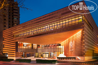 HUALUXE Shanghai Twelve At Hengshan, an IHG Hotel
