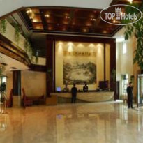 West Lake Hillview International