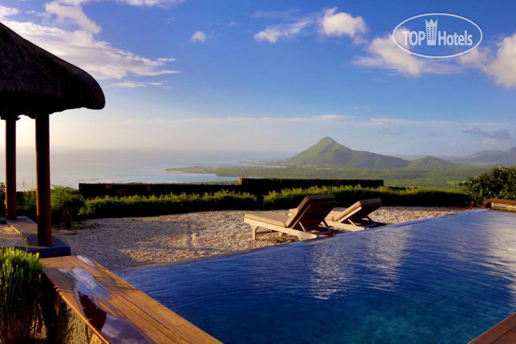 Пляж в Best Western Premier Sunset Road 4*