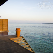 Lily Beach Resort & Spa Huvahendhoo Deluxe Water Villa