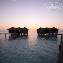 Lily Beach Resort & Spa Huvahendhoo Sunset Water Suite