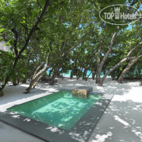 Vakkaru Maldives Beach Pool Villa swimming pool