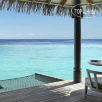 Vakkaru Maldives Over Water terrace