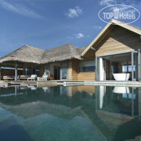 Vakkaru Maldives Over Water Pool Suite exterior
