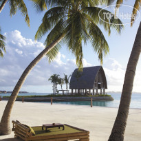 Shangri-La Villingili Resort & Spa Arrival jetty