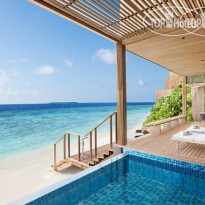 The St. Regis Maldives Vommuli Resort 