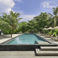 The Barefoot Eco Hotel 