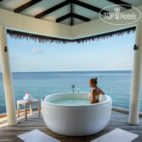 Radisson Blu Resort Maldives SPA Bath