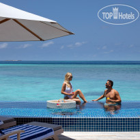 Radisson Blu Resort Maldives Floating Breakfast