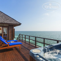 Sun Siyam Olhuveli Prestige Jacuzzi Water Villa -