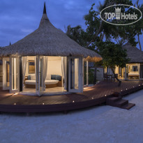 Banyan Tree Maldives Vabbinfaru Grand Beachfront Pool Villa - 