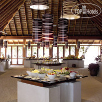 Vilamendhoo Island Resort & Spa 