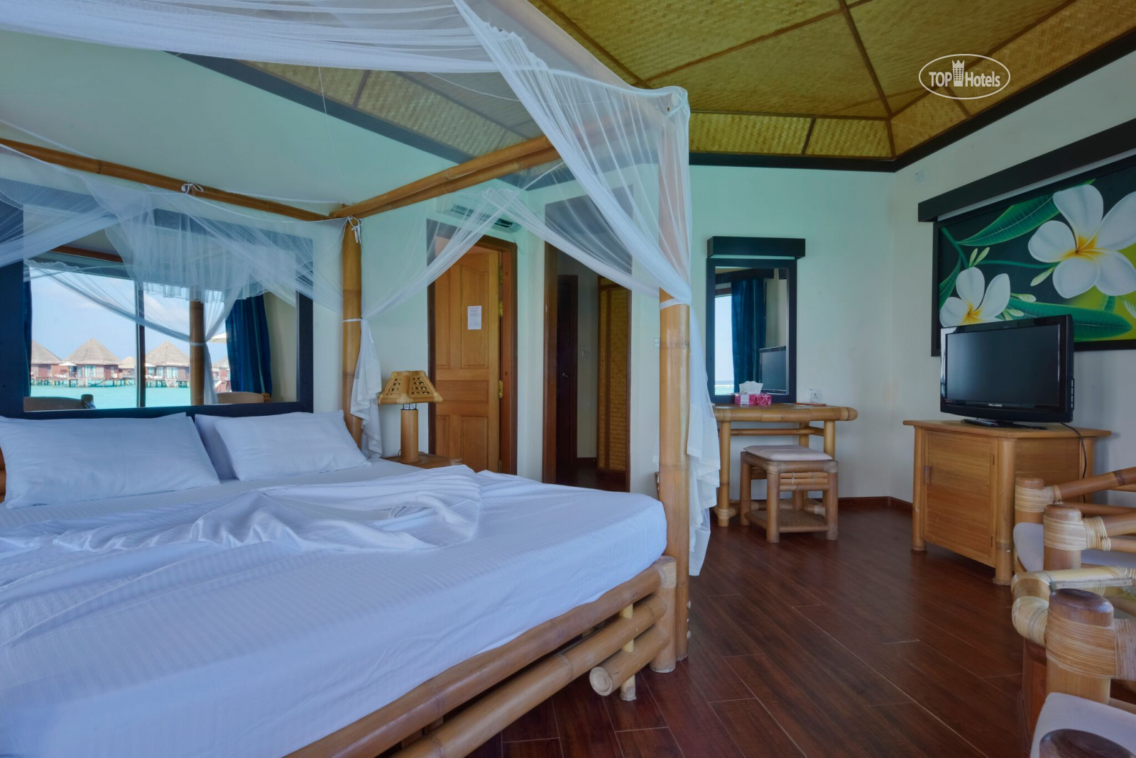 Thulhagiri island. Thulhagiri Island Resort 4. Thulhagiri Island Resort Spa Maldives. Thulhagiri Island Resort 4 бунгало. Thulhagiri Island Resort & Spa 4 ****, Мальдивы, Северный Мале Атолл.