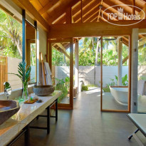 Emerald Faarufushi Resort & Spa 