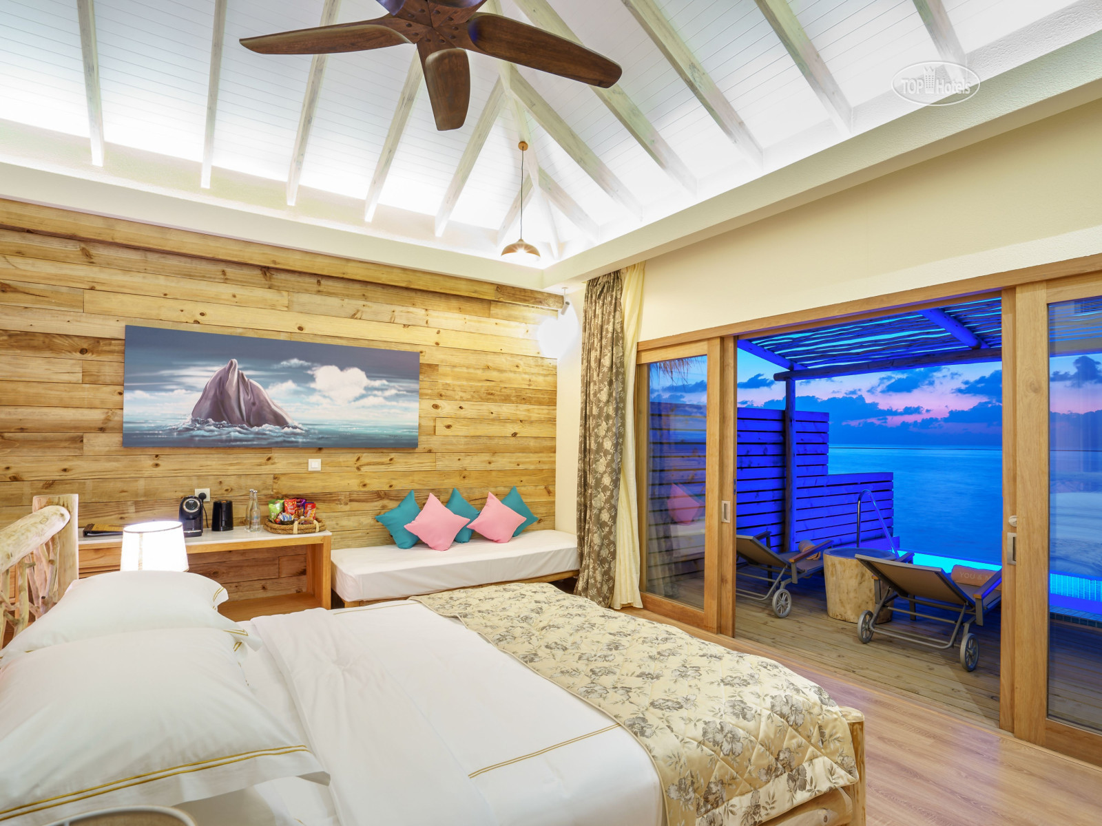 You & me by cocoon 5* мальдивы. You & me by cocoon 5* мальдивы. Мальдивы you and me cocoon. Ю энд ми мальдивы отель. Отель you & me by cocoon maldives 16+.