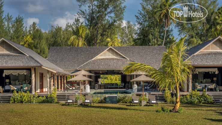 Фотографии отеля  Four Seasons Resort Seychelles at Desroches Island 5*