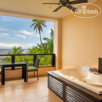 DoubleTree by Hilton Seychelles Allamanda Resort & Spa 