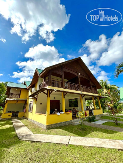 Takamaka Green Village