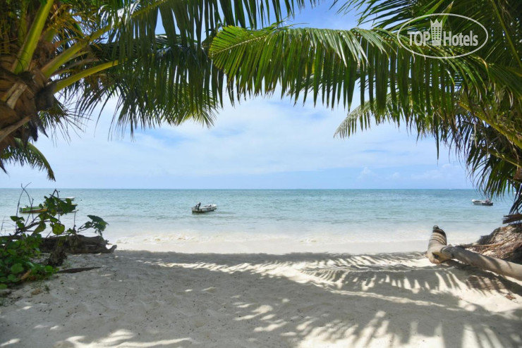 Пляж в Riviera Resort 4*