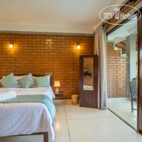 Anura's Elephant Hotel
