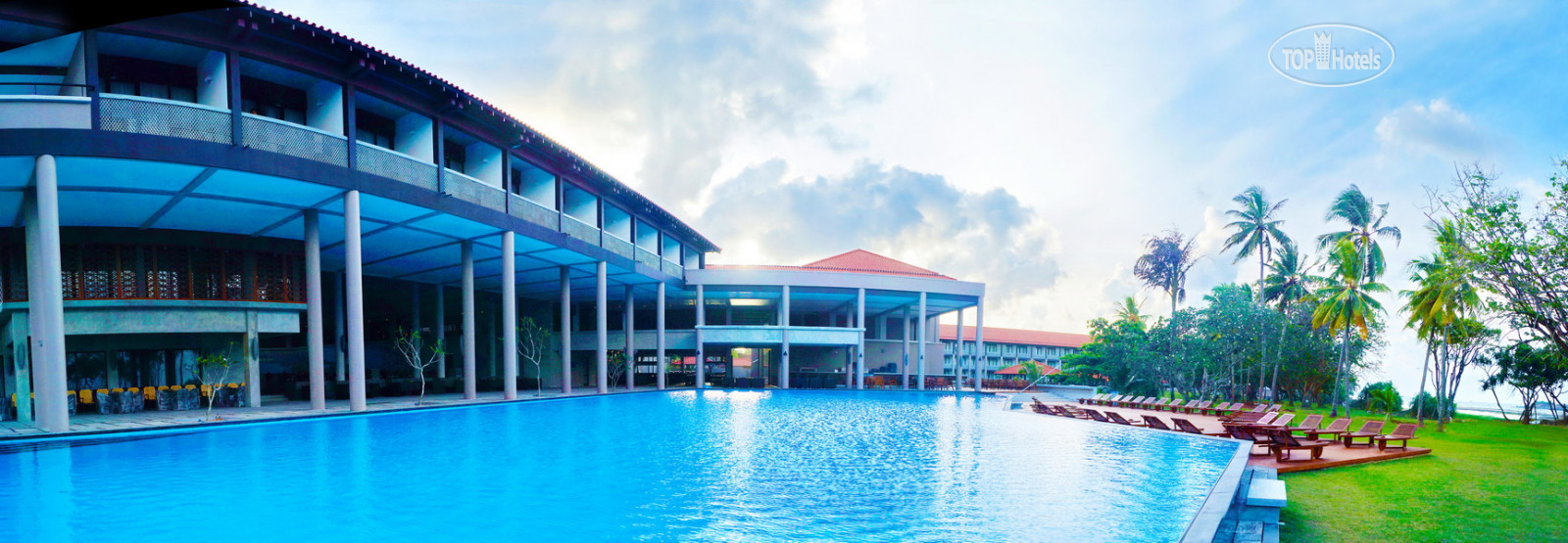 Берувела шри ланка. Шри ланка синнамон бэй. Шриланка белувера отель. Шри ланка отель синамон. Синамон бентота бич шри ланка.