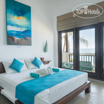 At Ease Beach Hotel 