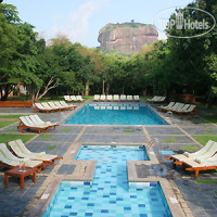 Hotel Sigiriya 3*