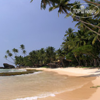Sri Gemunu Beach Resort 