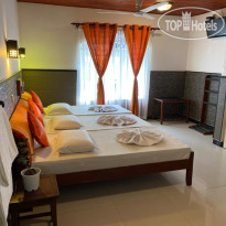 Beach Walk Hotel Unawatuna 