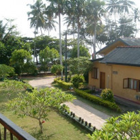 Polhena Reef Garden Hotel 