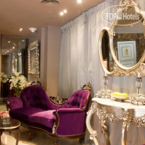 Unique Luxury Park Plaza Hotel