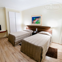 Del Rey Hotel 