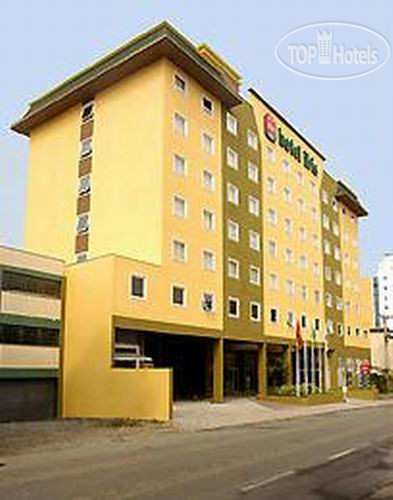 Фотографии отеля  Ibis Blumenau 