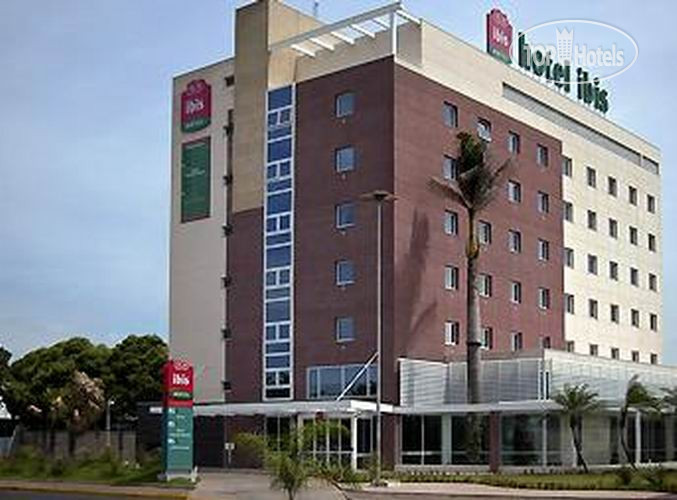 Фотографии отеля  Ibis Lins 