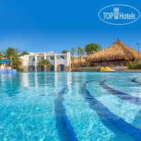 Piscina Grande в Costa Caribe Hotel Beach & Resort 4*