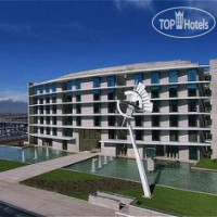 Holiday Inn Airport Santiago 4*