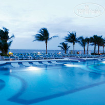 Riu Palace Paradise Island 