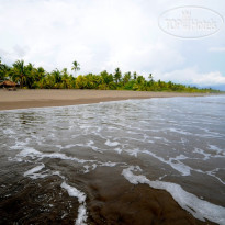 Cocomar Residences & Beachfront Hotel 