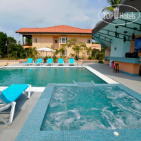 Cocomar Residences & Beachfront Hotel 