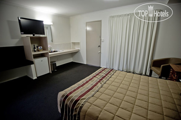 Фотографии отеля  Centrepoint Motor Inn - Rockhampton 3*