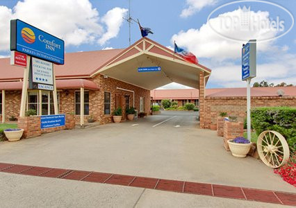 Фотографии отеля  Comfort Inn Parkes International 4*