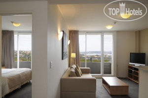 Фотографии отеля  Park Regis Concierge Apartments 4*