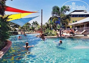 Фотографии отеля  Nomads Cairns Backpackers Resort & Serpent Bar 2*