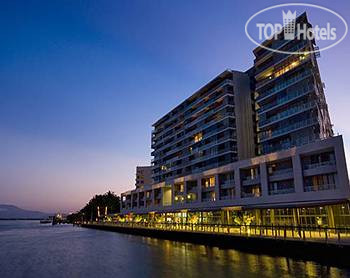 Фотографии отеля  Cairns Harbour Lights 4*