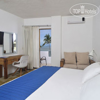 Emperador Vallarta Beachfront Hotel and Suites 
