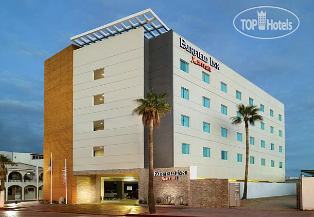 Фотографии отеля  Fairfield Inn Los Cabos 4*