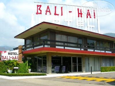 Фотографии отеля  Bali Hai Hotel 3*