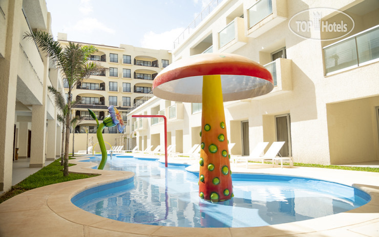 Фотографии отеля  Emporio Family Suites Cancun 4*