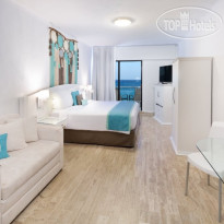 Cyan Cancun Resort & Spa 