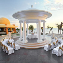 Premium Level at Barcelo Maya Palace